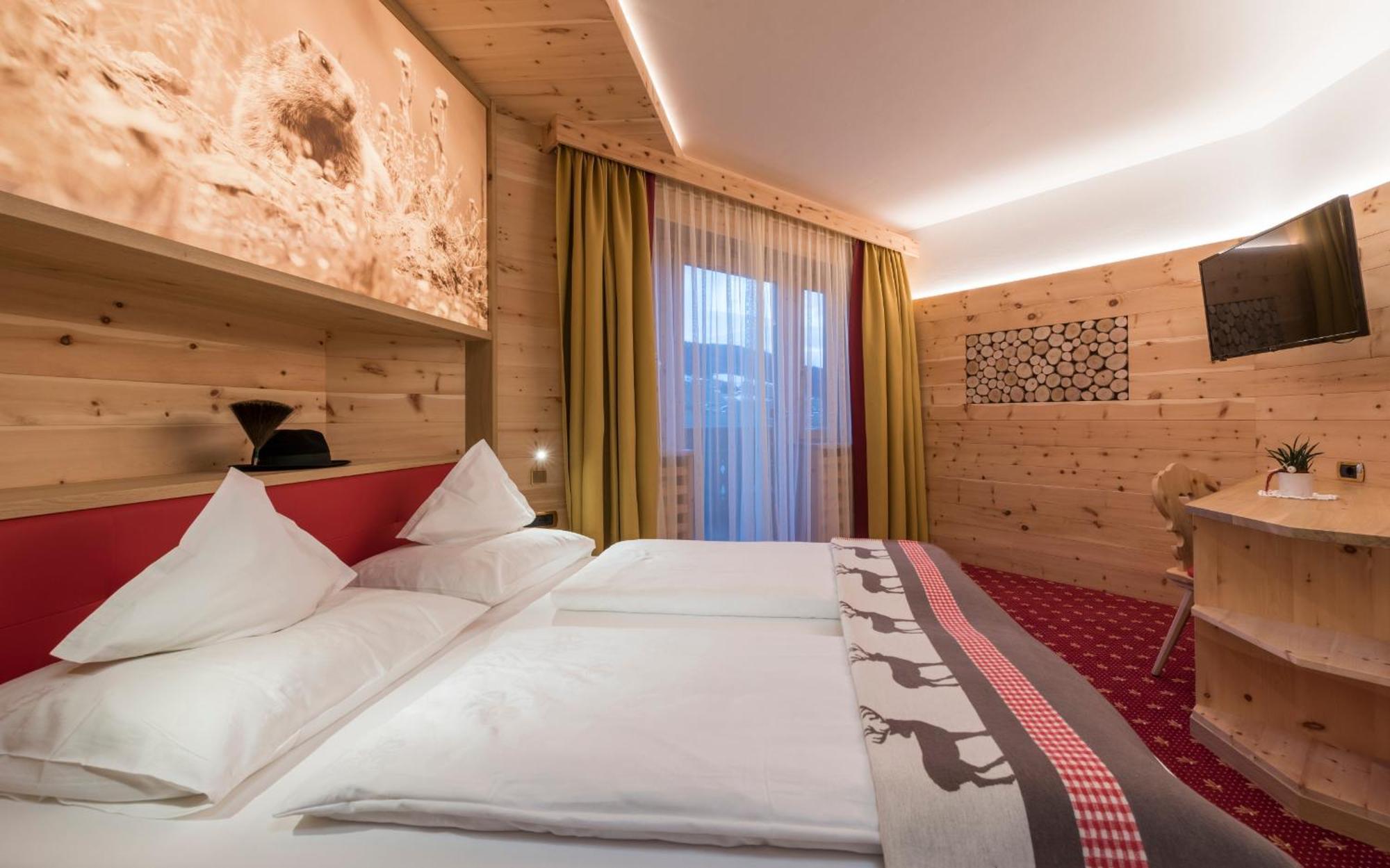 Hotel Schoenblick Maranza Ruang foto
