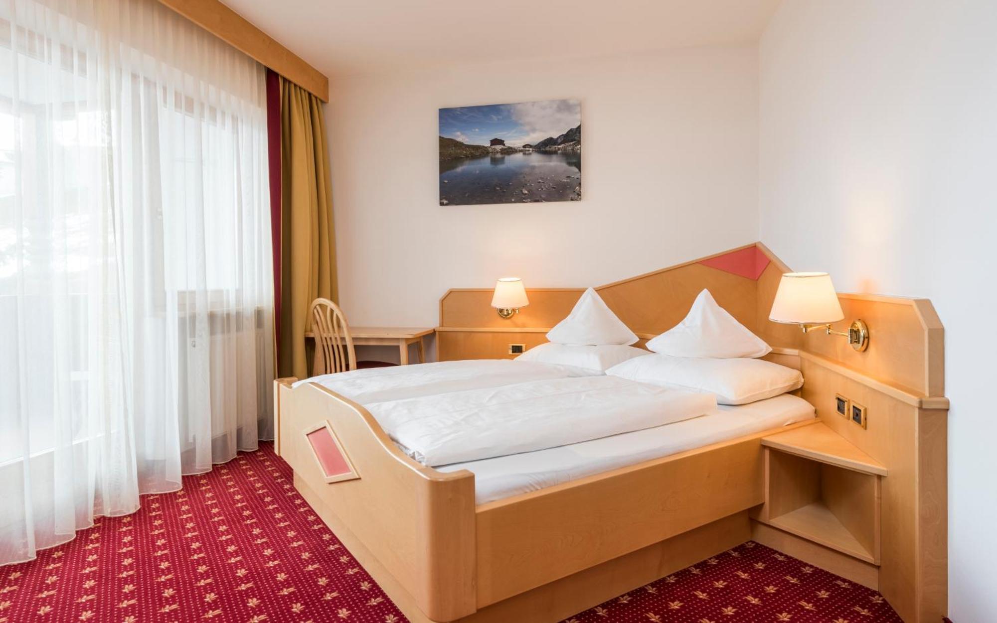 Hotel Schoenblick Maranza Ruang foto