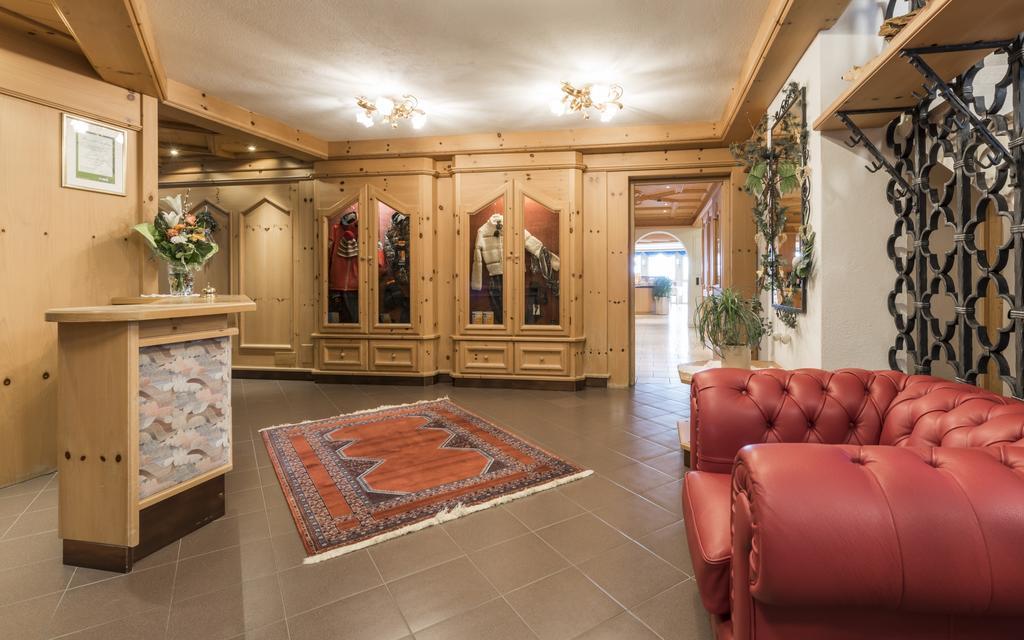 Hotel Schoenblick Maranza Bagian luar foto