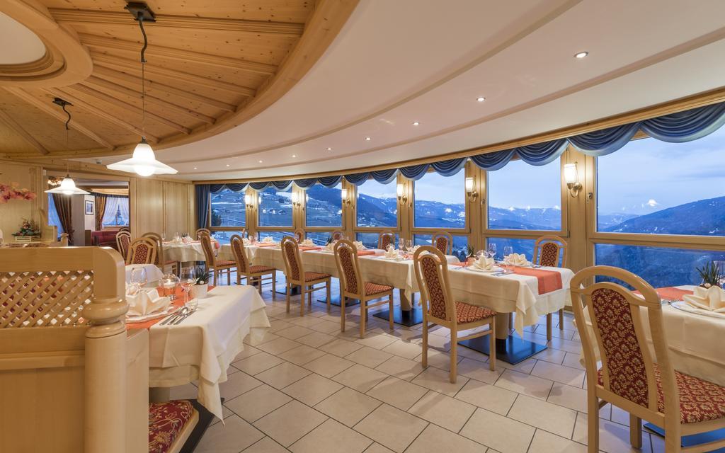 Hotel Schoenblick Maranza Bagian luar foto