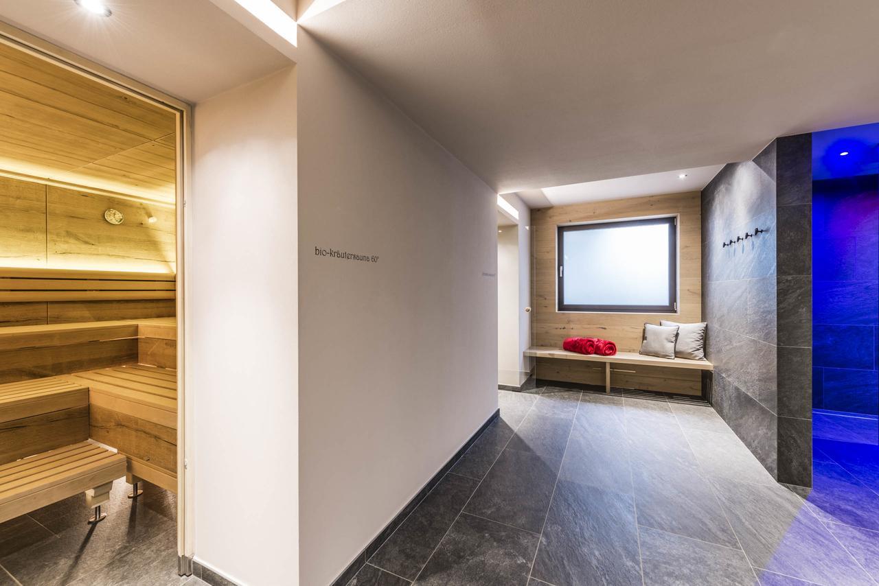 Hotel Schoenblick Maranza Bagian luar foto